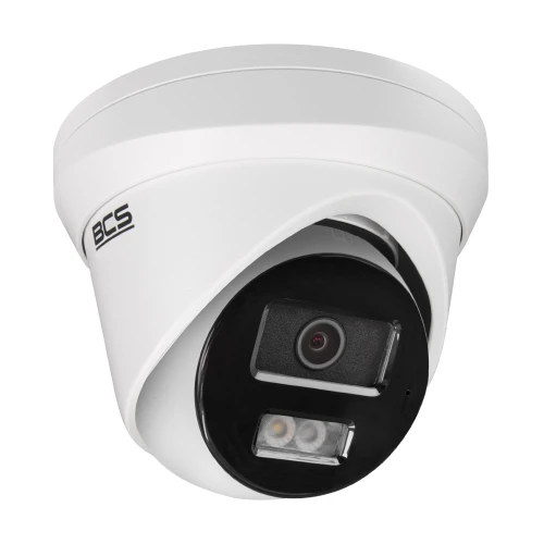 Biała kamera kopułkowa BCS z czarnym obiektywem i dwoma diodami LED na froncie. Kamera ma nowoczesny design i jest przeznaczona do monitoringu wizyjnego.