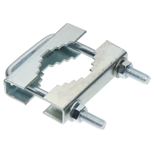 Metalowy uchwyt montażowy z dwoma śrubami i ząbkowanymi krawędziami, przeznaczony do mocowania rur lub przewodów. Wykonany z trwałego metalu, zapewnia solidne i stabilne połączenie.